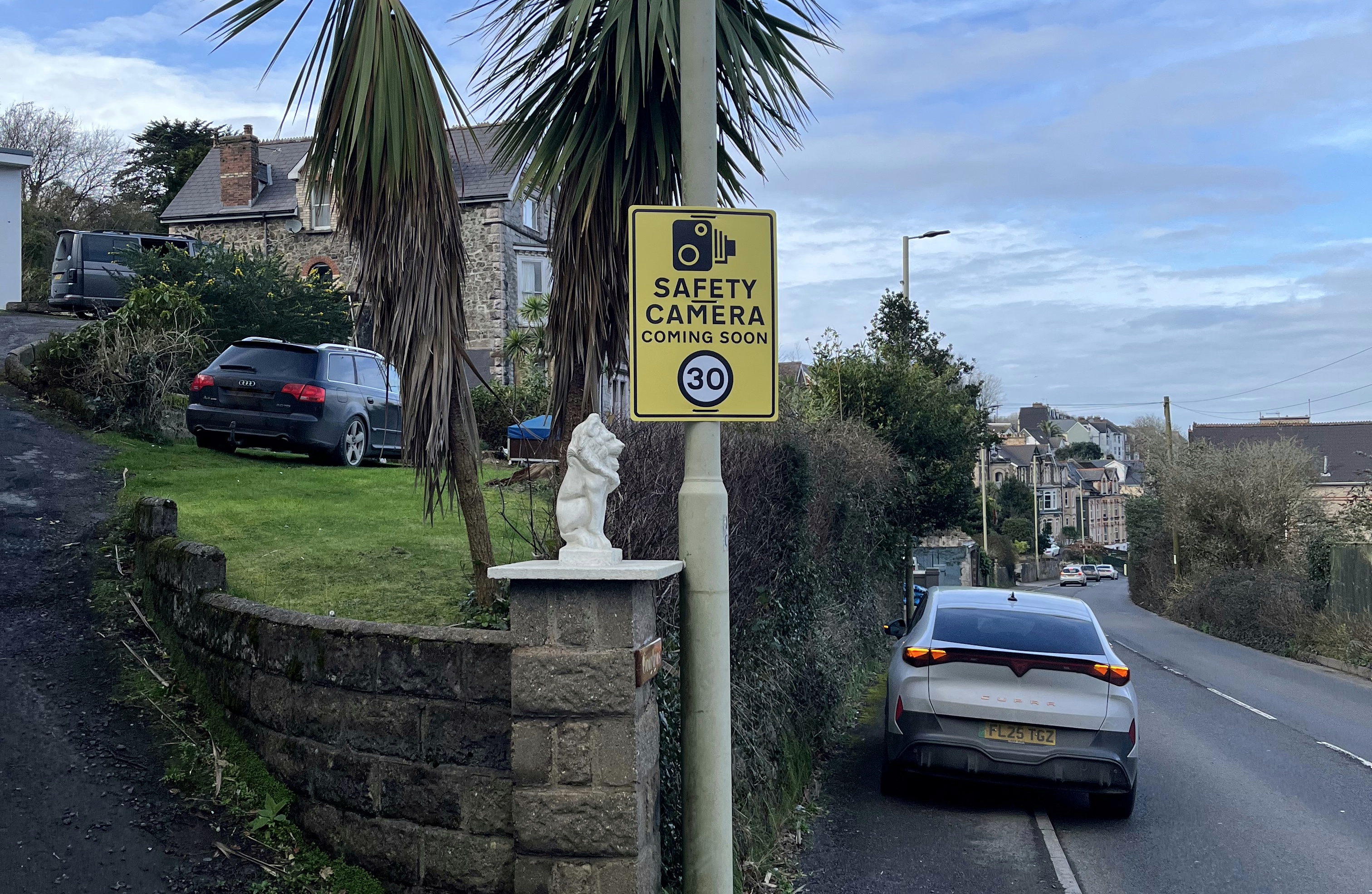 speed-camera-sign-ilfracombe.jpg