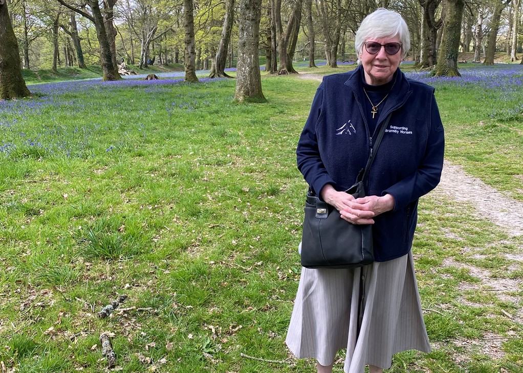 0810.25 Mary tribute.jpg