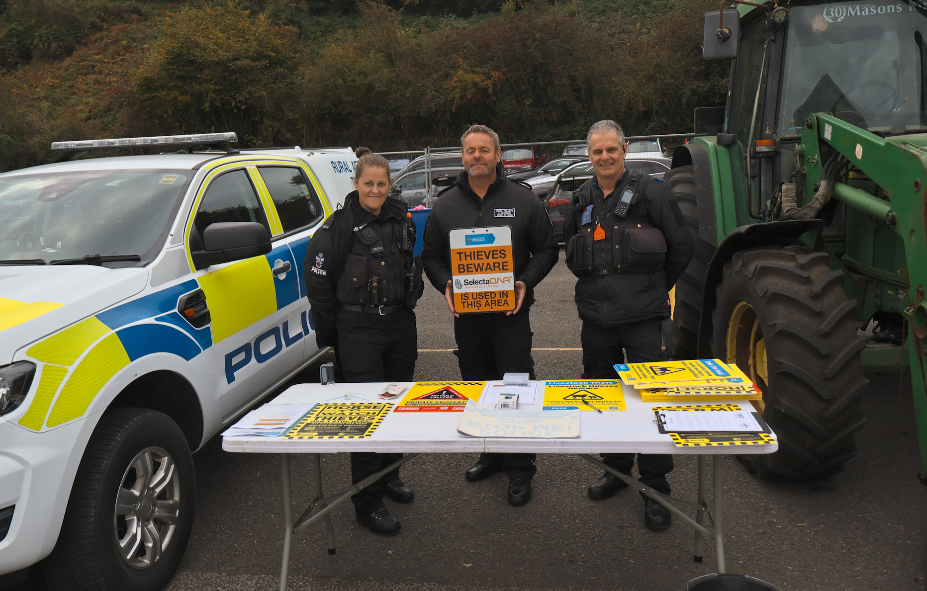Police trailer marking 1.jpg